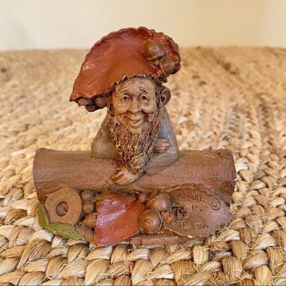 Tom Clark Gnome Minie Resin Figurine Collectible Vintage